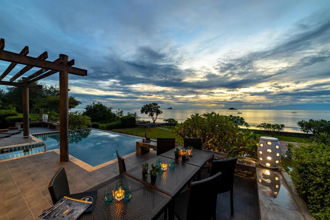 Beachfront Modern 4 Bedroom Pool Villa - Rv Hua Hin Exterior photo