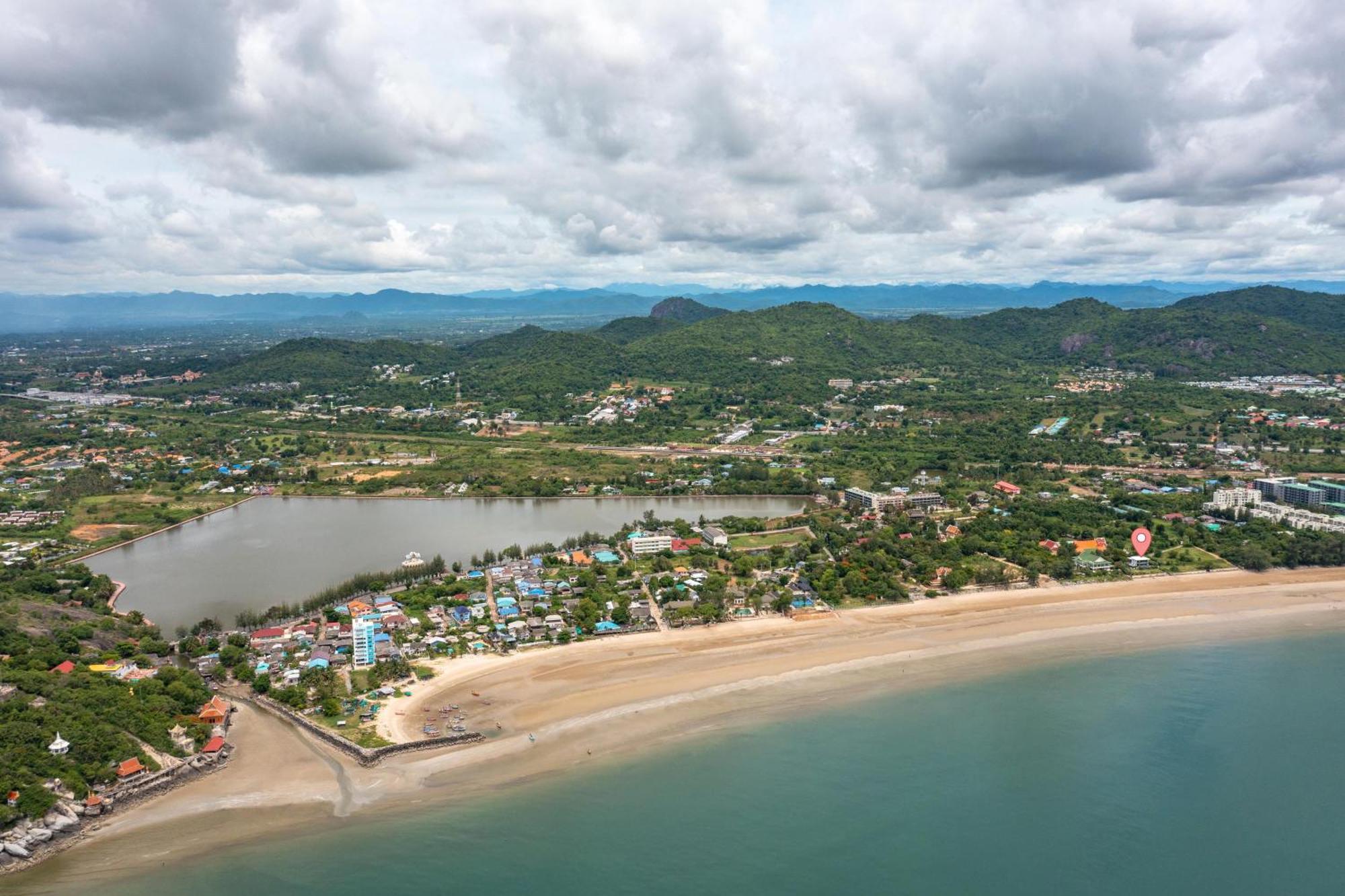 Beachfront Modern 4 Bedroom Pool Villa - Rv Hua Hin Exterior photo