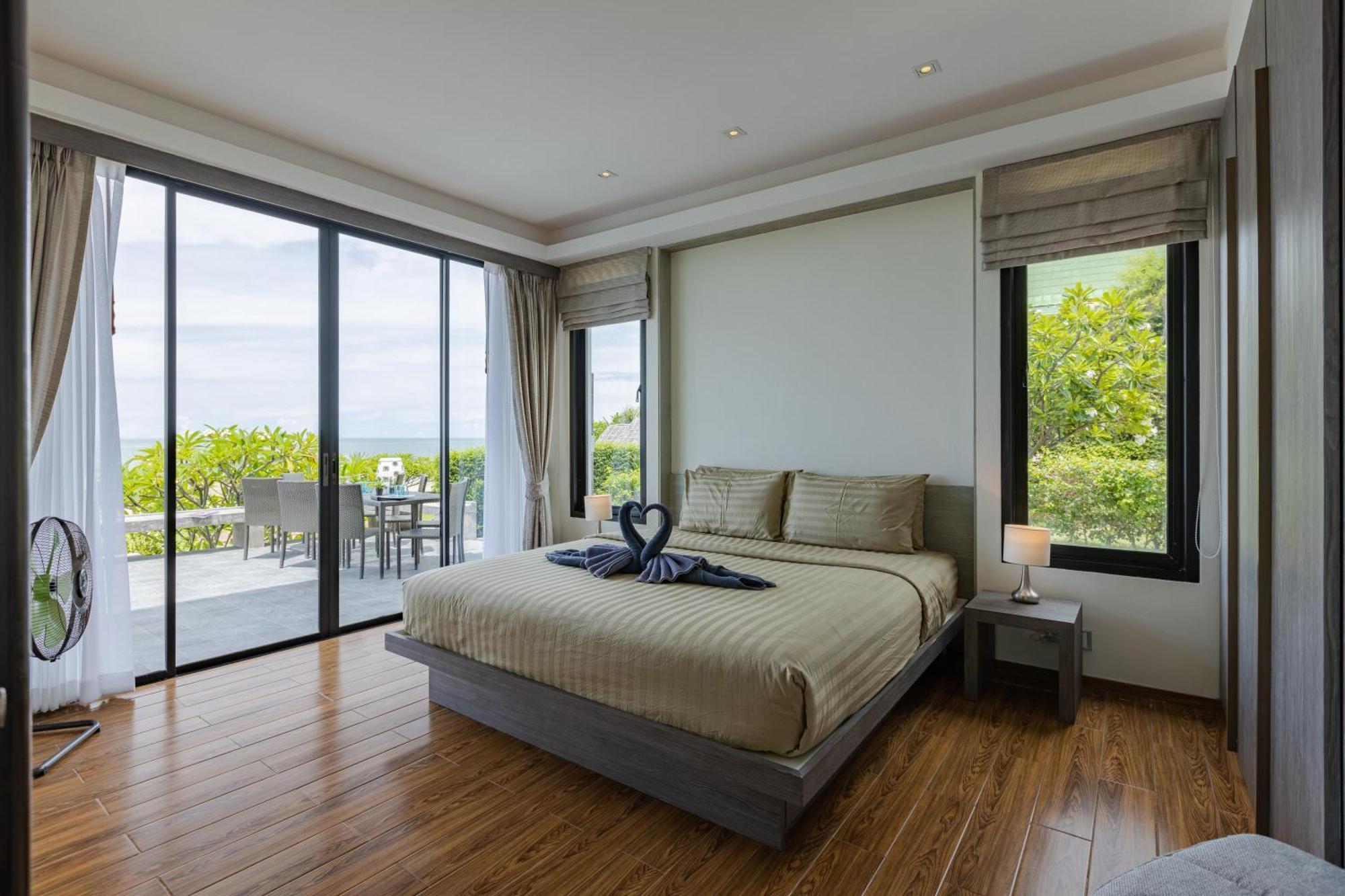 Beachfront Modern 4 Bedroom Pool Villa - Rv Hua Hin Exterior photo