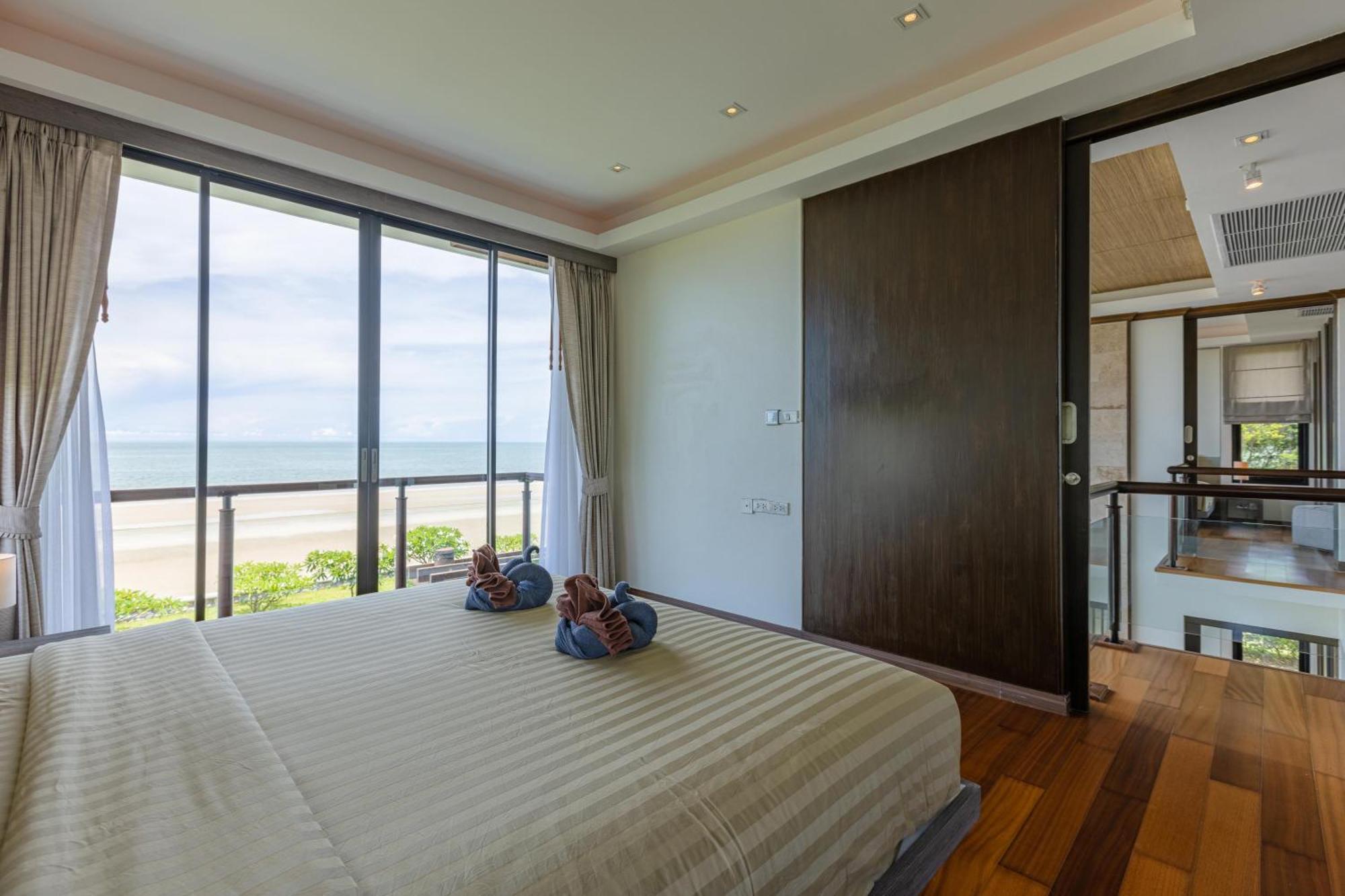 Beachfront Modern 4 Bedroom Pool Villa - Rv Hua Hin Exterior photo
