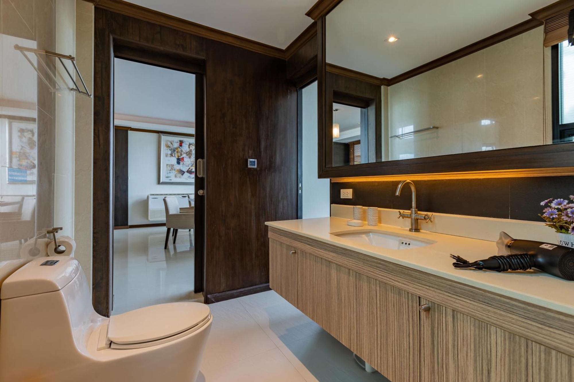 Beachfront Modern 4 Bedroom Pool Villa - Rv Hua Hin Exterior photo
