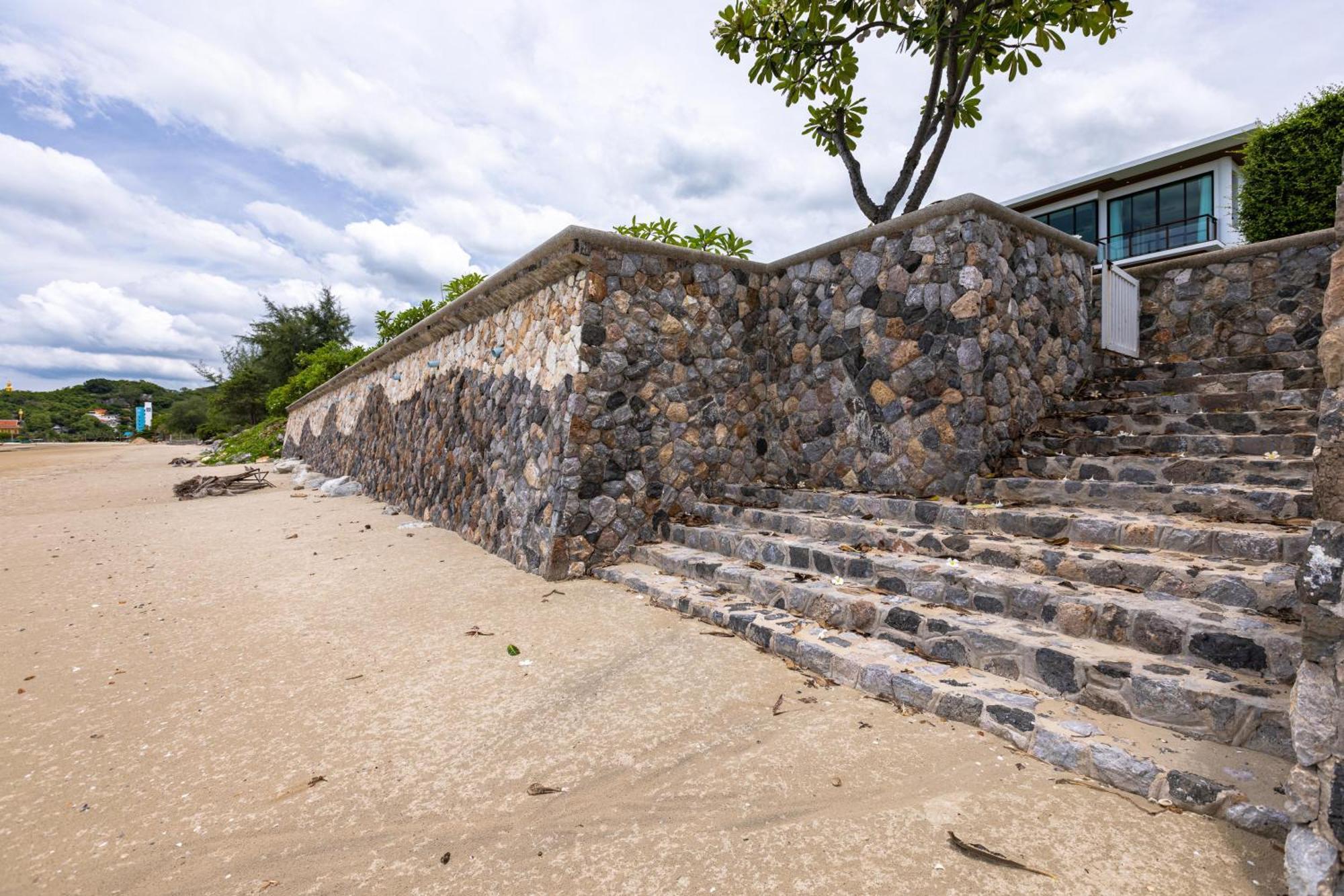 Beachfront Modern 4 Bedroom Pool Villa - Rv Hua Hin Exterior photo
